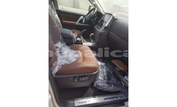 Buy Import Toyota Land Cruiser Brown Car in Import - Dubai in Bagmati Buy Import Toyota Land Cruiser Brown Car in Import - Dubai in Bagmati