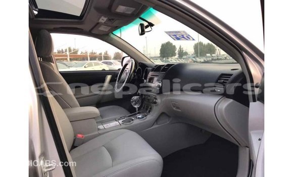 Buy Import Toyota Highlander Other Car in Import - Dubai in Bagmati Buy Import Toyota Highlander Other Car in Import - Dubai in Bagmati