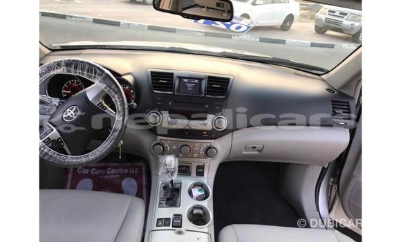 Buy Import Toyota Highlander Other Car in Import - Dubai in Bagmati Buy Import Toyota Highlander Other Car in Import - Dubai in Bagmati
