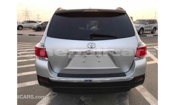 Buy Import Toyota Highlander Other Car in Import - Dubai in Bagmati Buy Import Toyota Highlander Other Car in Import - Dubai in Bagmati