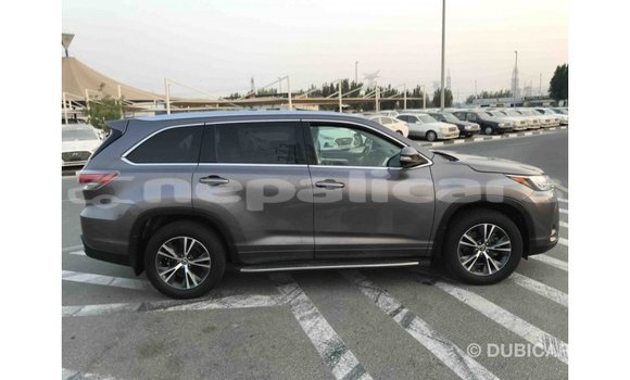Buy Import Toyota Highlander Other Car in Import - Dubai in Bagmati Buy Import Toyota Highlander Other Car in Import - Dubai in Bagmati