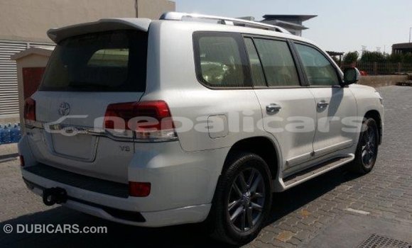 Buy Import Toyota Land Cruiser White Car in Import - Dubai in Bagmati Buy Import Toyota Land Cruiser White Car in Import - Dubai in Bagmati