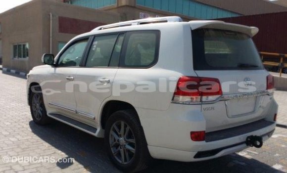 Buy Import Toyota Land Cruiser White Car in Import - Dubai in Bagmati Buy Import Toyota Land Cruiser White Car in Import - Dubai in Bagmati
