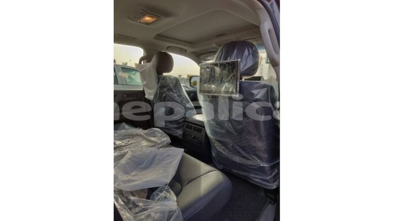 Big with watermark toyota land cruiser bagmati import dubai 1460