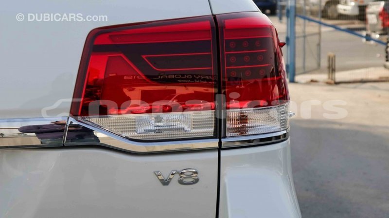 Big with watermark toyota land cruiser bagmati import dubai 1468