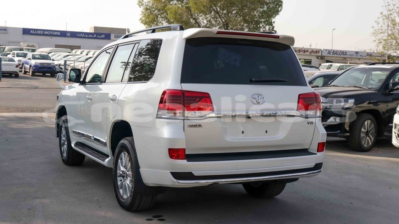 Big with watermark toyota land cruiser bagmati import dubai 1468