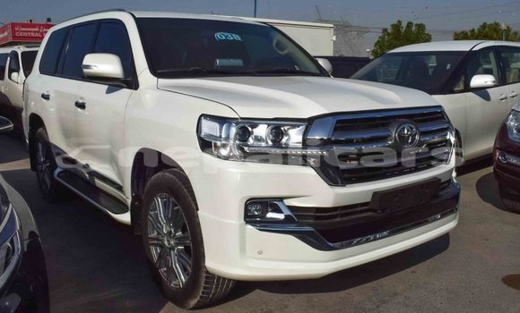 Buy Import Toyota Land Cruiser White Car in Import - Dubai in Bagmati Buy Import Toyota Land Cruiser White Car in Import - Dubai in Bagmati