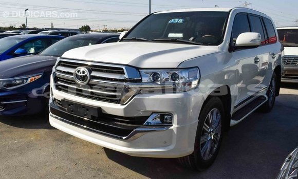 Buy Import Toyota Land Cruiser White Car in Import - Dubai in Bagmati Buy Import Toyota Land Cruiser White Car in Import - Dubai in Bagmati
