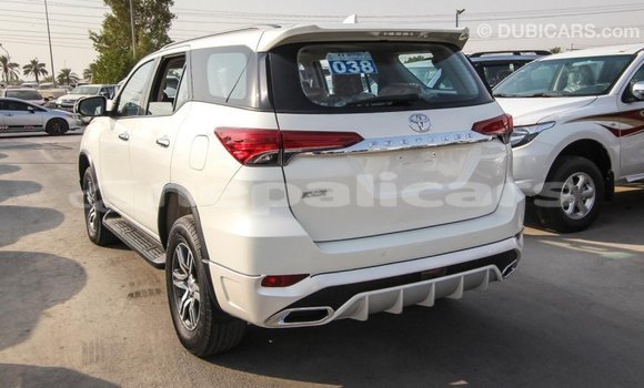 Buy Import Toyota Fortuner White Car in Import - Dubai in Bagmati Buy Import Toyota Fortuner White Car in Import - Dubai in Bagmati