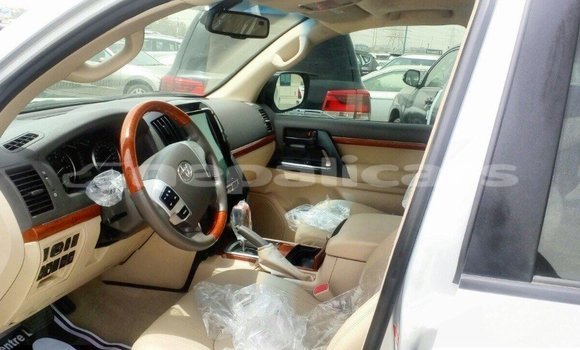 Buy Import Toyota Land Cruiser Other Car in Import - Dubai in Bagmati Buy Import Toyota Land Cruiser Other Car in Import - Dubai in Bagmati