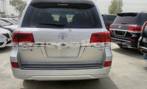 Buy Import Toyota Land Cruiser Other Car in Import - Dubai in Bagmati Buy Import Toyota Land Cruiser Other Car in Import - Dubai in Bagmati