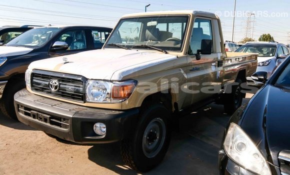 Buy Import Toyota Land Cruiser Beige Car in Import - Dubai in Bagmati Buy Import Toyota Land Cruiser Beige Car in Import - Dubai in Bagmati