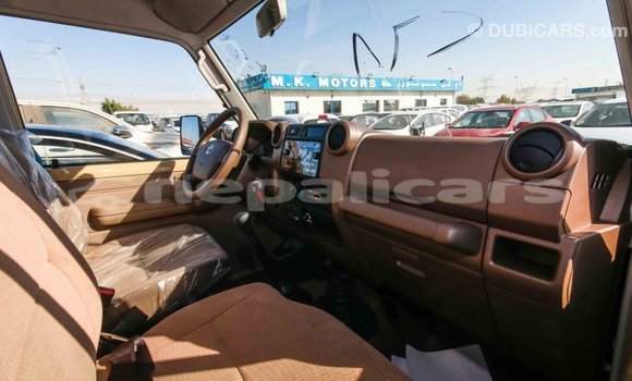Buy Import Toyota Land Cruiser Beige Car in Import - Dubai in Bagmati Buy Import Toyota Land Cruiser Beige Car in Import - Dubai in Bagmati