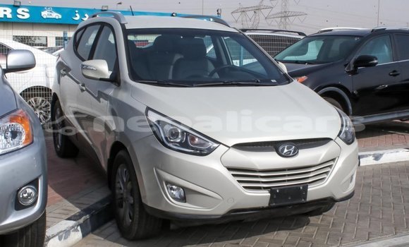 Buy Import Hyundai Tucson Beige Car in Import - Dubai in Bagmati Buy Import Hyundai Tucson Beige Car in Import - Dubai in Bagmati