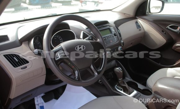 Buy Import Hyundai Tucson Beige Car in Import - Dubai in Bagmati Buy Import Hyundai Tucson Beige Car in Import - Dubai in Bagmati