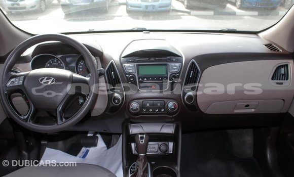 Buy Import Hyundai Tucson Beige Car in Import - Dubai in Bagmati Buy Import Hyundai Tucson Beige Car in Import - Dubai in Bagmati