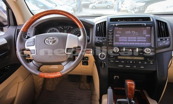 Buy Import Toyota Land Cruiser White Car in Import - Dubai in Bagmati Buy Import Toyota Land Cruiser White Car in Import - Dubai in Bagmati