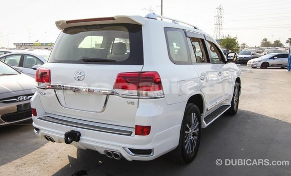Buy Import Toyota Land Cruiser White Car in Import - Dubai in Bagmati Buy Import Toyota Land Cruiser White Car in Import - Dubai in Bagmati