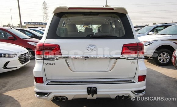 Buy Import Toyota Land Cruiser White Car in Import - Dubai in Bagmati Buy Import Toyota Land Cruiser White Car in Import - Dubai in Bagmati