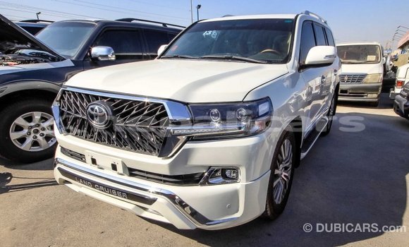 Buy Import Toyota Land Cruiser White Car in Import - Dubai in Bagmati Buy Import Toyota Land Cruiser White Car in Import - Dubai in Bagmati