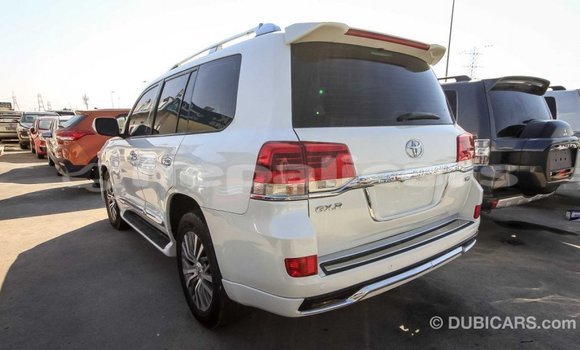 Buy Import Toyota Land Cruiser White Car in Import - Dubai in Bagmati Buy Import Toyota Land Cruiser White Car in Import - Dubai in Bagmati