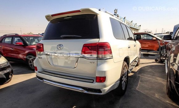 Buy Import Toyota Land Cruiser White Car in Import - Dubai in Bagmati Buy Import Toyota Land Cruiser White Car in Import - Dubai in Bagmati