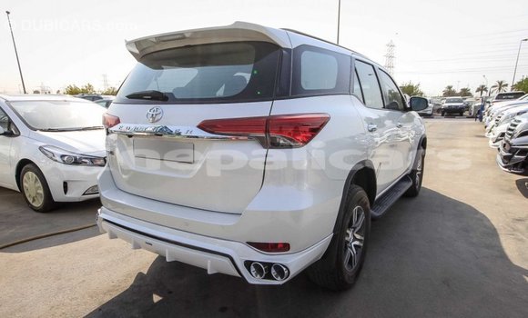 Buy Import Toyota Fortuner White Car in Import - Dubai in Bagmati Buy Import Toyota Fortuner White Car in Import - Dubai in Bagmati