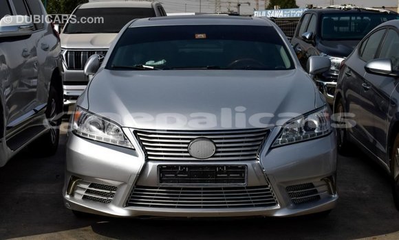 Buy Import Lexus ES Other Car in Import - Dubai in Bagmati Buy Import Lexus ES Other Car in Import - Dubai in Bagmati