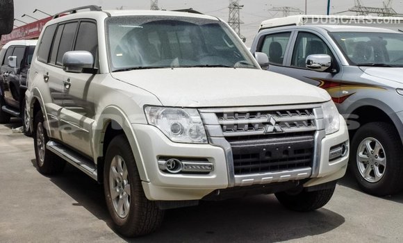 Buy Import Mitsubishi Pajero White Car in Import - Dubai in Bagmati Buy Import Mitsubishi Pajero White Car in Import - Dubai in Bagmati