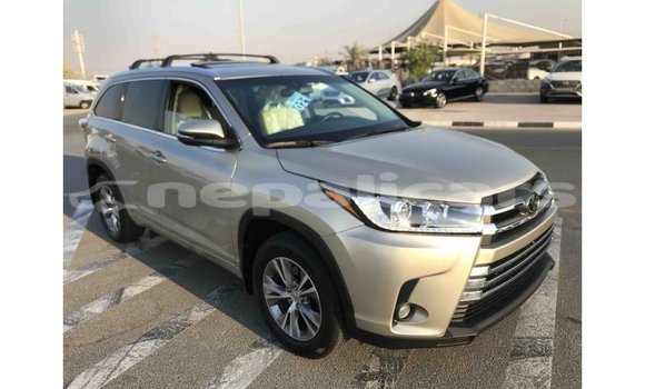 Buy Import Toyota Highlander Other Car in Import - Dubai in Bagmati Buy Import Toyota Highlander Other Car in Import - Dubai in Bagmati