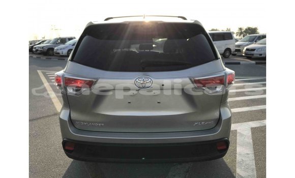 Buy Import Toyota Highlander Other Car in Import - Dubai in Bagmati Buy Import Toyota Highlander Other Car in Import - Dubai in Bagmati