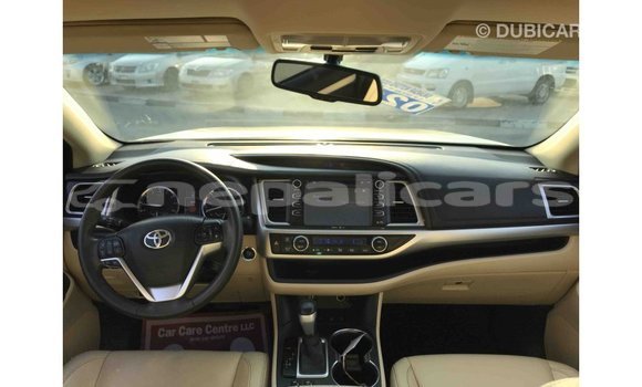 Buy Import Toyota Highlander Other Car in Import - Dubai in Bagmati Buy Import Toyota Highlander Other Car in Import - Dubai in Bagmati