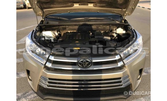 Buy Import Toyota Highlander Other Car in Import - Dubai in Bagmati Buy Import Toyota Highlander Other Car in Import - Dubai in Bagmati