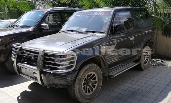 Buy Used Mitsubishi Pajero Black Car in Dharan in Koshi Buy Used Mitsubishi Pajero Black Car in Dharan in Koshi