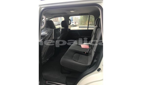 Buy Import Toyota Land Cruiser White Car in Import - Dubai in Bagmati Buy Import Toyota Land Cruiser White Car in Import - Dubai in Bagmati