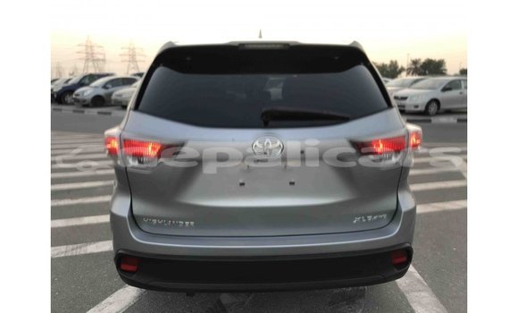 Buy Import Toyota Highlander Other Car in Import - Dubai in Bagmati Buy Import Toyota Highlander Other Car in Import - Dubai in Bagmati