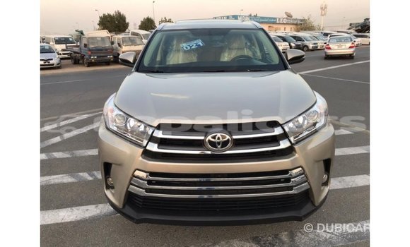 Buy Import Toyota Highlander Other Car in Import - Dubai in Bagmati Buy Import Toyota Highlander Other Car in Import - Dubai in Bagmati
