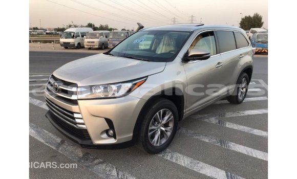 Buy Import Toyota Highlander Other Car in Import - Dubai in Bagmati Buy Import Toyota Highlander Other Car in Import - Dubai in Bagmati