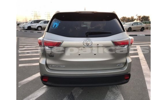 Buy Import Toyota Highlander Other Car in Import - Dubai in Bagmati Buy Import Toyota Highlander Other Car in Import - Dubai in Bagmati