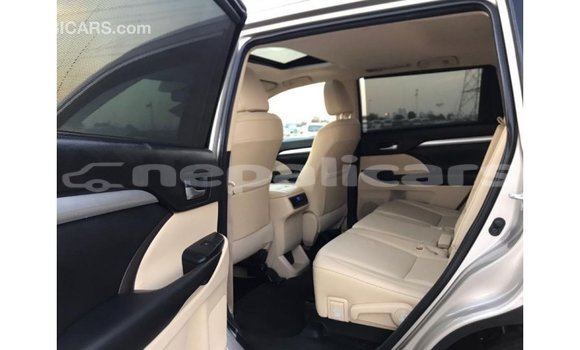 Buy Import Toyota Highlander Other Car in Import - Dubai in Bagmati Buy Import Toyota Highlander Other Car in Import - Dubai in Bagmati
