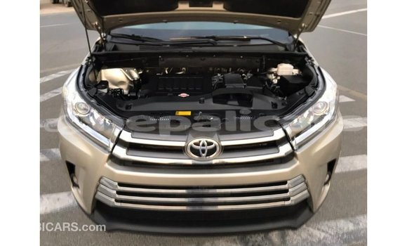Buy Import Toyota Highlander Other Car in Import - Dubai in Bagmati Buy Import Toyota Highlander Other Car in Import - Dubai in Bagmati