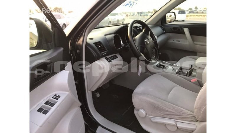 Big with watermark toyota highlander bagmati import dubai 1662