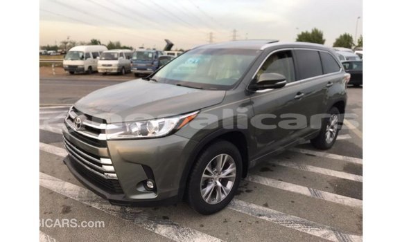 Buy Import Toyota Highlander Other Car in Import - Dubai in Bagmati Buy Import Toyota Highlander Other Car in Import - Dubai in Bagmati