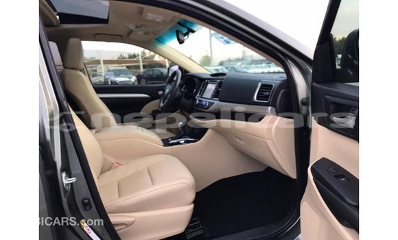 Buy Import Toyota Highlander Other Car in Import - Dubai in Bagmati Buy Import Toyota Highlander Other Car in Import - Dubai in Bagmati