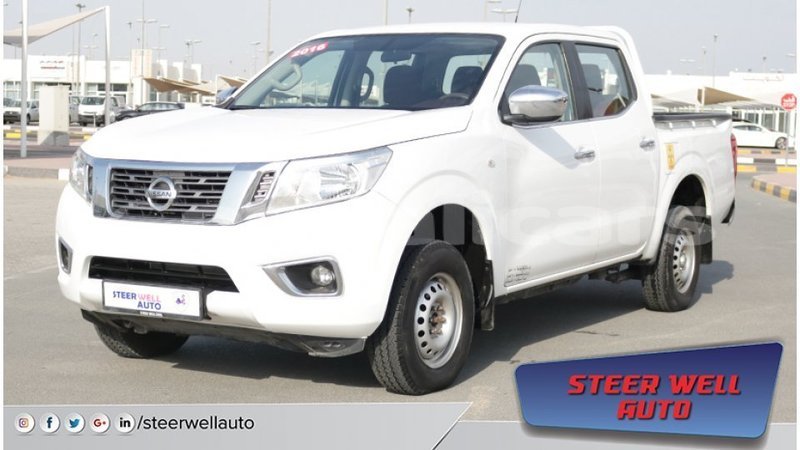 Big with watermark nissan navara bagmati import dubai 1683