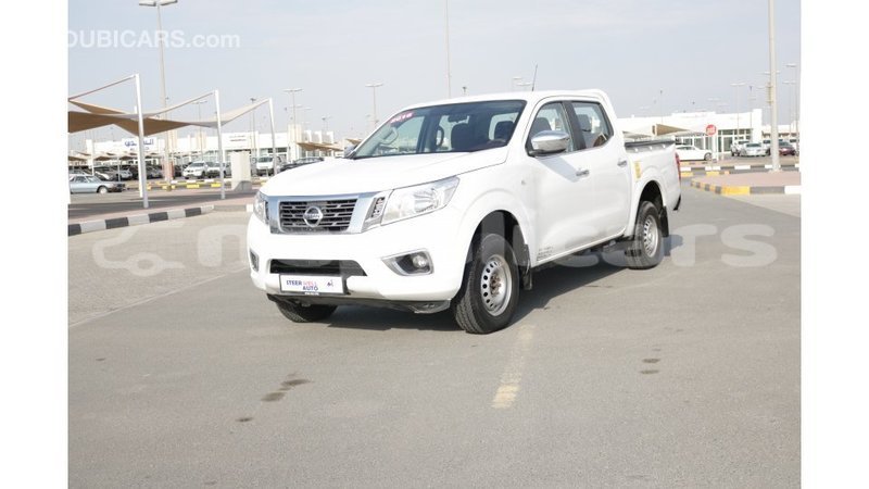 Big with watermark nissan navara bagmati import dubai 1683