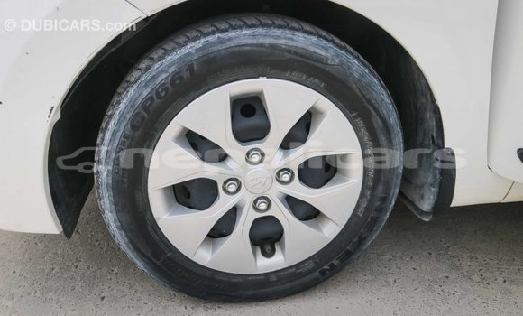 Buy Import Hyundai i10 White Car in Import - Dubai in Bagmati Buy Import Hyundai i10 White Car in Import - Dubai in Bagmati