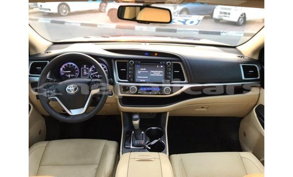 Buy Import Toyota Highlander Other Car in Import - Dubai in Bagmati Buy Import Toyota Highlander Other Car in Import - Dubai in Bagmati
