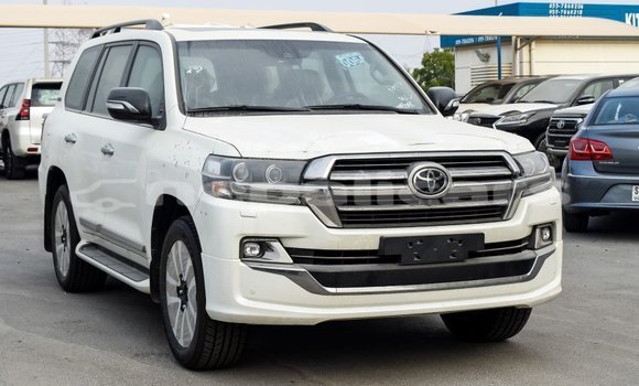 Buy Import Toyota Land Cruiser White Car in Import - Dubai in Bagmati Buy Import Toyota Land Cruiser White Car in Import - Dubai in Bagmati