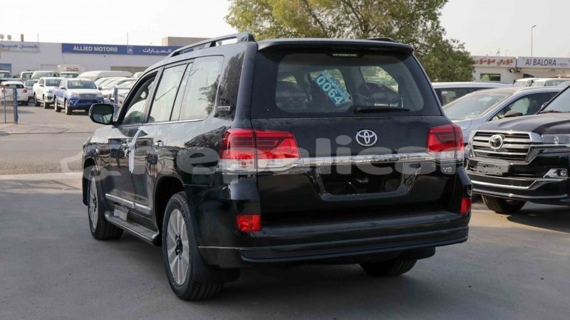 Big with watermark toyota land cruiser bagmati import dubai 1746